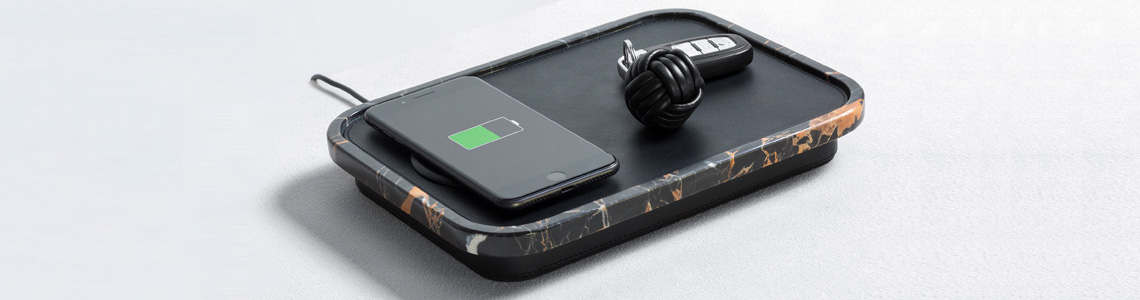 Luxury Leather Phone Charge | Giobagnara Il Prato Venezia