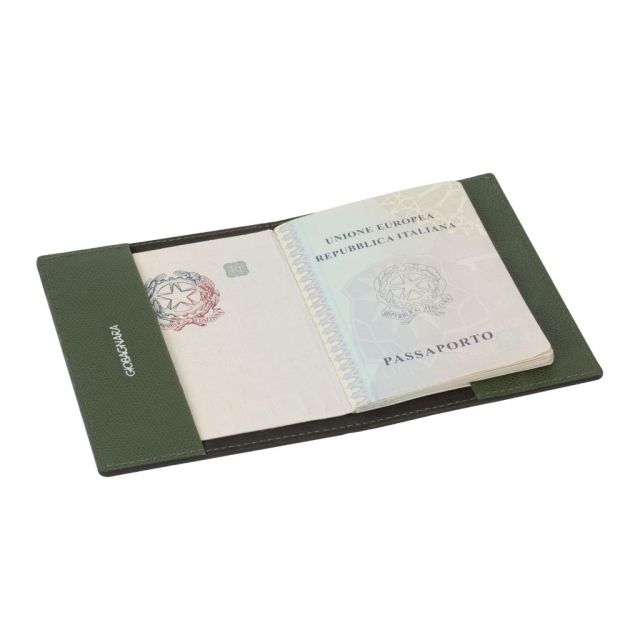 Passport holder completely made of leather | Giobagnara